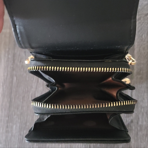 PARK AVE COLLECTION PHONE CROSSBODY BAG BLACK MULTI SECTIONAL DETACHABLE STRAP - Picture 11 of 12